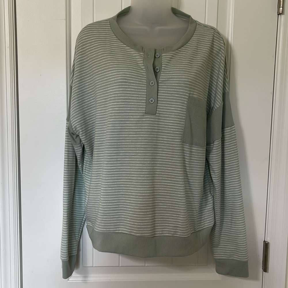 Splendid Green Striped Sweater. Size Large.